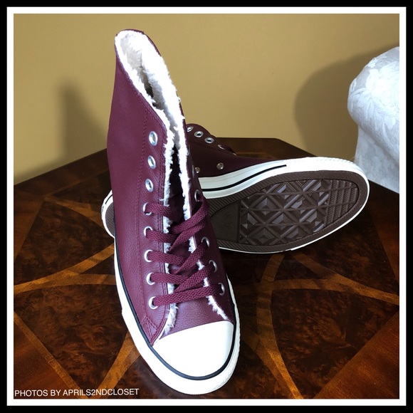 CONVERSE CHUCK TAYLOR LEATHER HIGH TOPS SNEAKERS - Picture 2 of 8